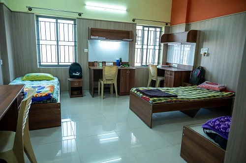 hostel-img